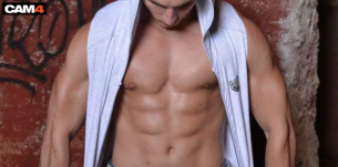 Kenzo842, un corps et une bite surentraînés en gay muscle wrestling