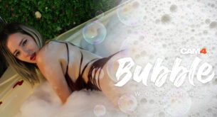 Regardez la galerie CAM4 BUBBLES ? Sexy Showers & Bubbles ｡°