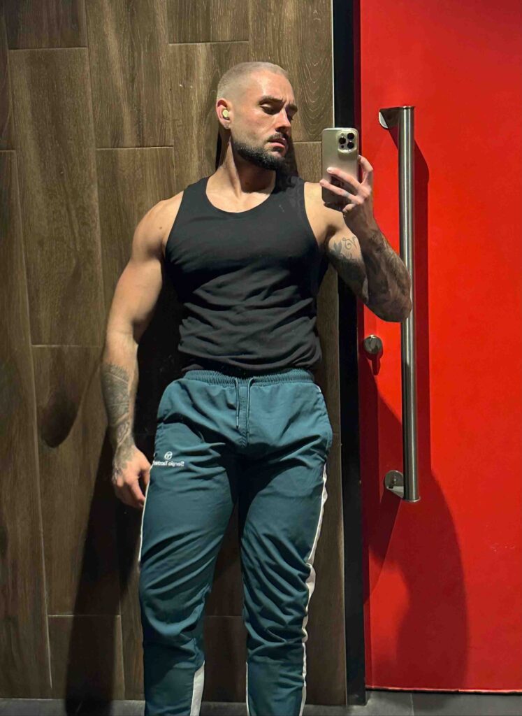 francais sexy en cam outdoor