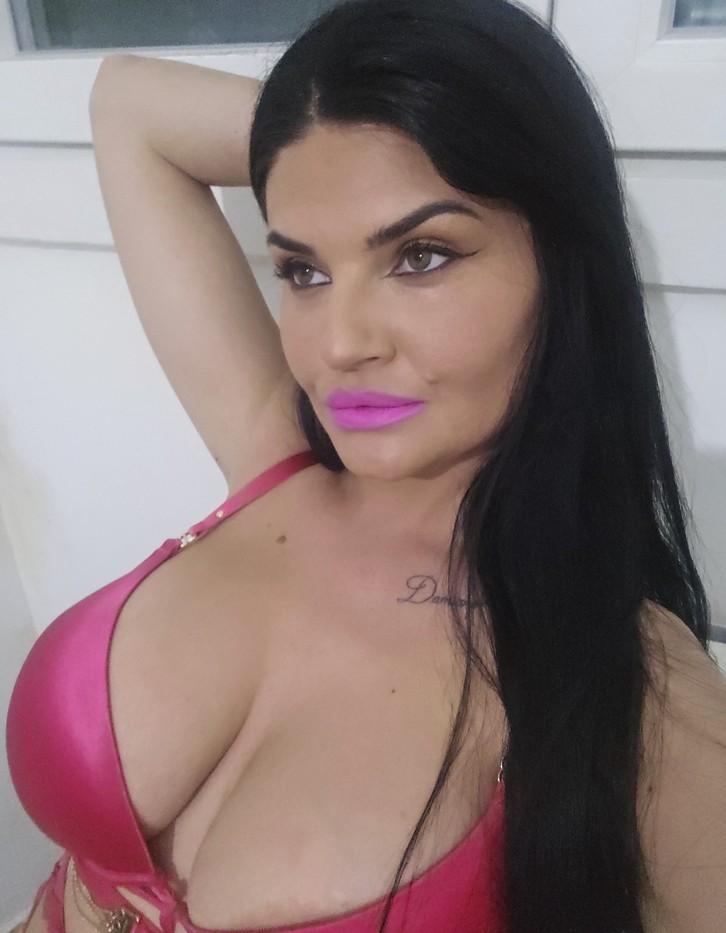 milf italienne en soutif 