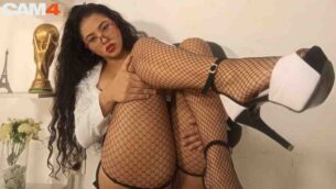 Latina en Live : Les Camgirls Latines les Plus Passionnées et Explosives sur CAM4